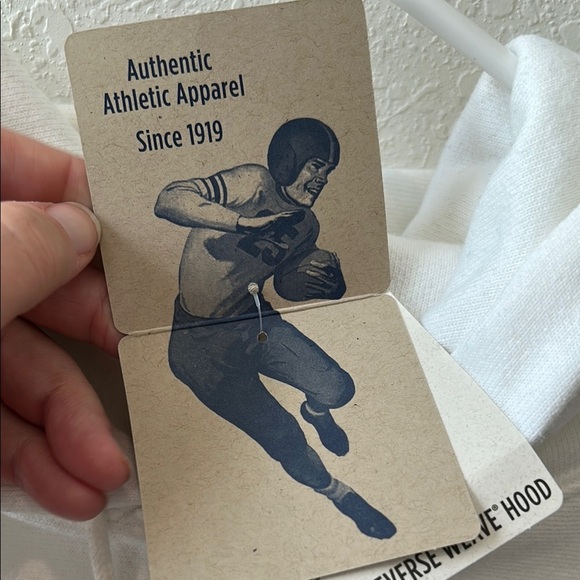 Champion White Sweater with Ribbed Cuffs and Relaxed Fit - Picture 3 of 9